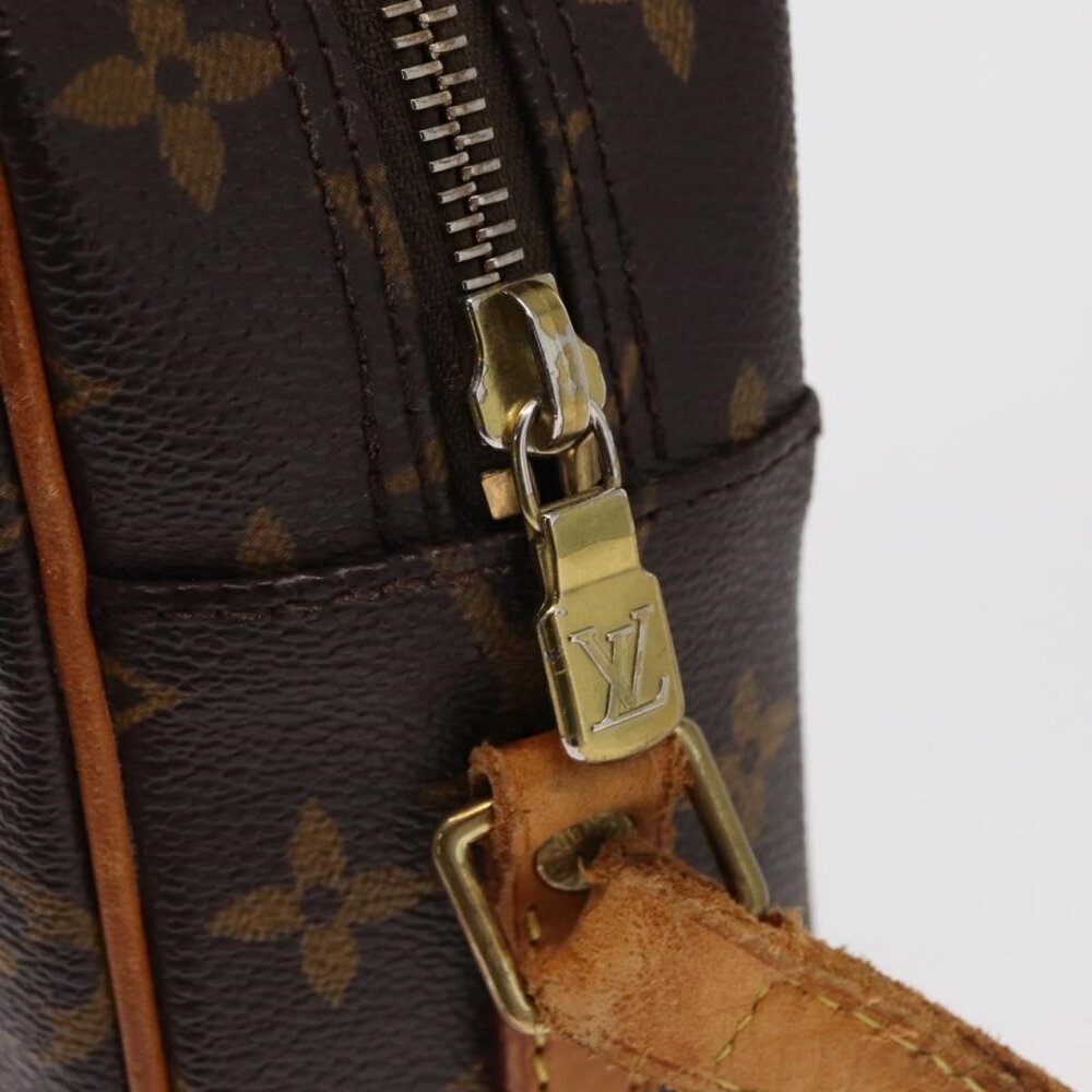 Authentic LOUIS VUITTON Monogram Trocadero 27 Shoulder Bag M51274 LV - Picture 2 of 16